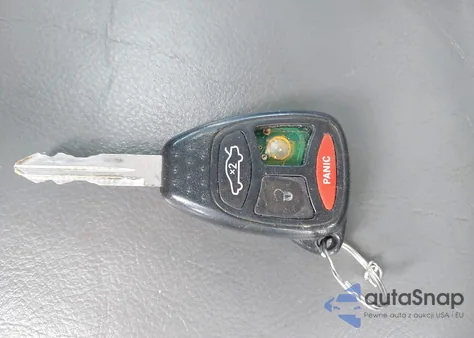 2006 Jeep Commander from USA, damaged, VIN 1J8HG48NX6C210742